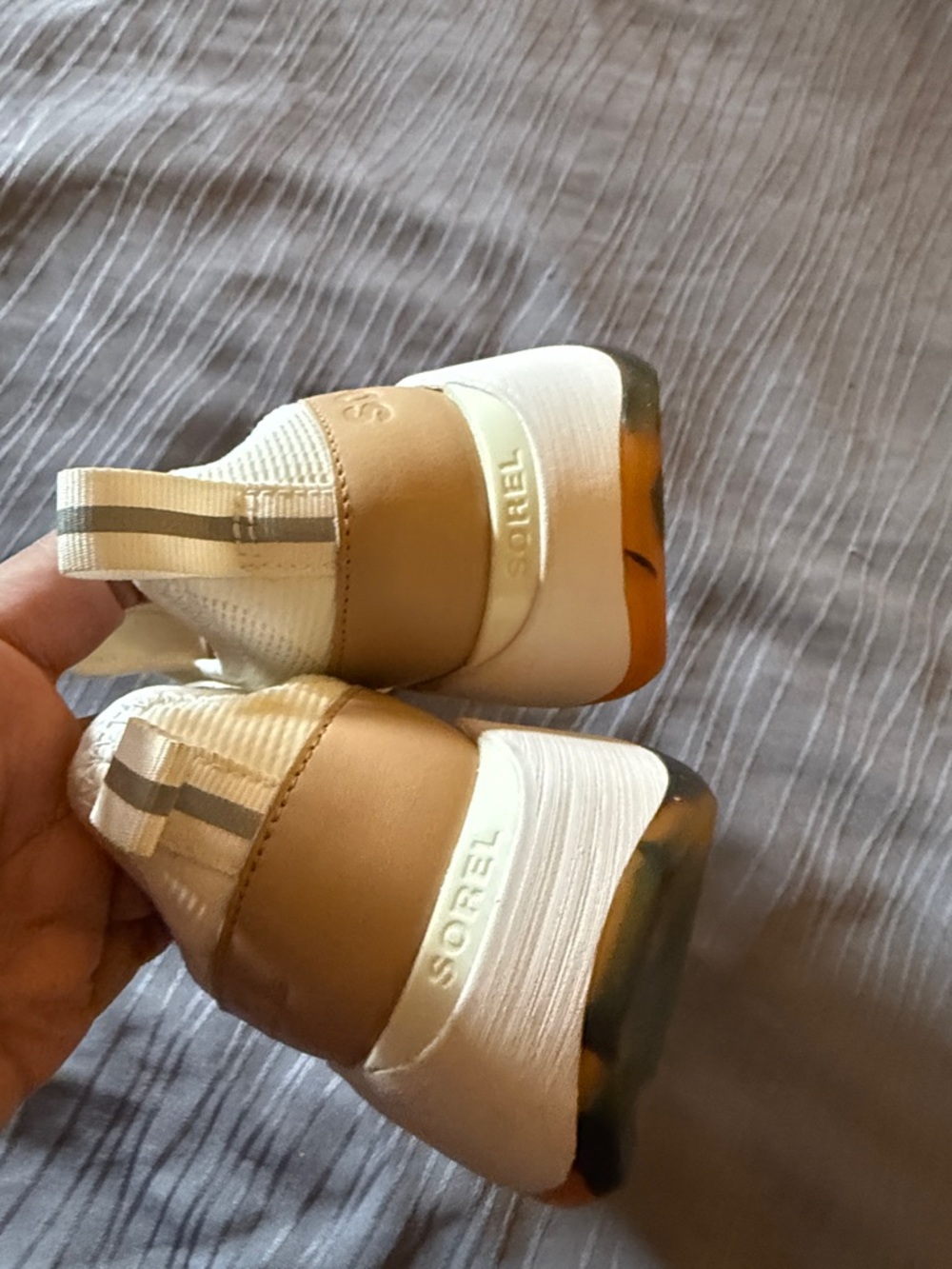 Sorel Women's Slip-On Athletic Sneakers in Cream Sz 5 impact kinetic - Picture 5 of 10